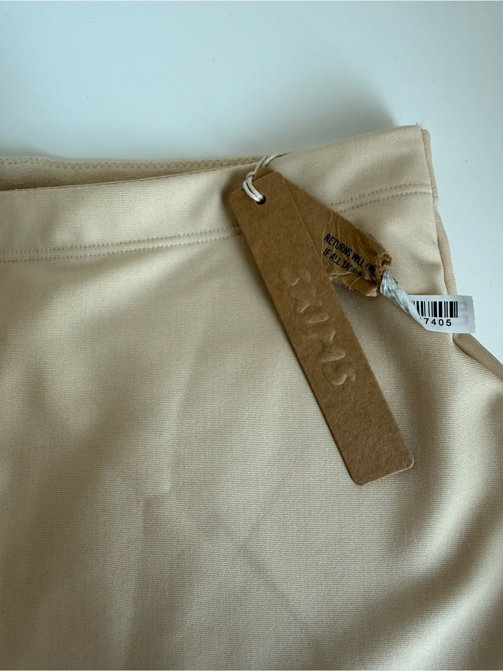 NWT SKIMS Butt Enhancing Padded High-Waist Smoothing Shaper Shorts-Sand -XS - Picture 9 of 14